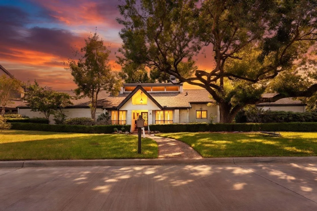 Photo of 2 Wild Oak Circle