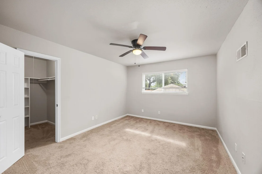 Photo of 10647 Hazelhurst Drive