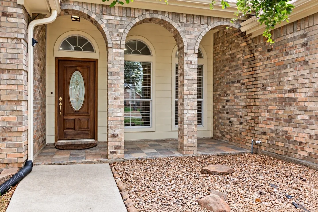 Photo of 15690 Corinthian Way