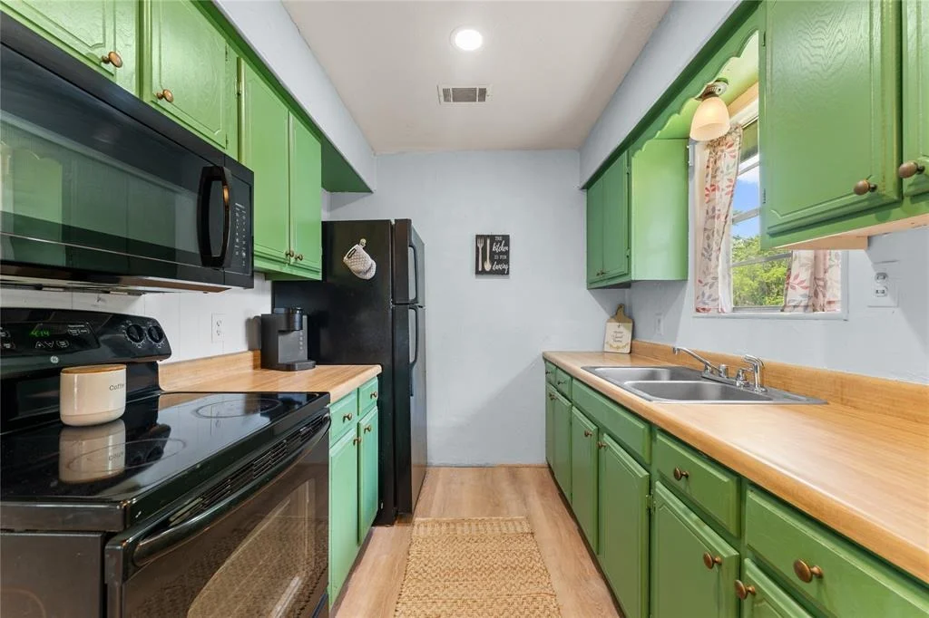 Photo of 749 Ferguson Drive