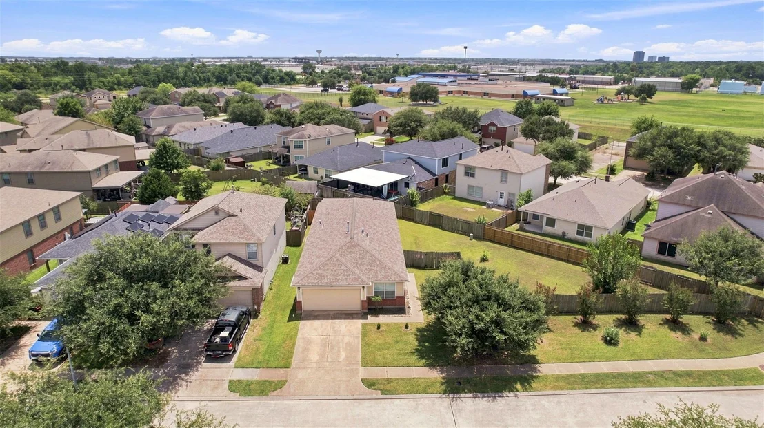 Photo of 718 Sun Lodge Drive