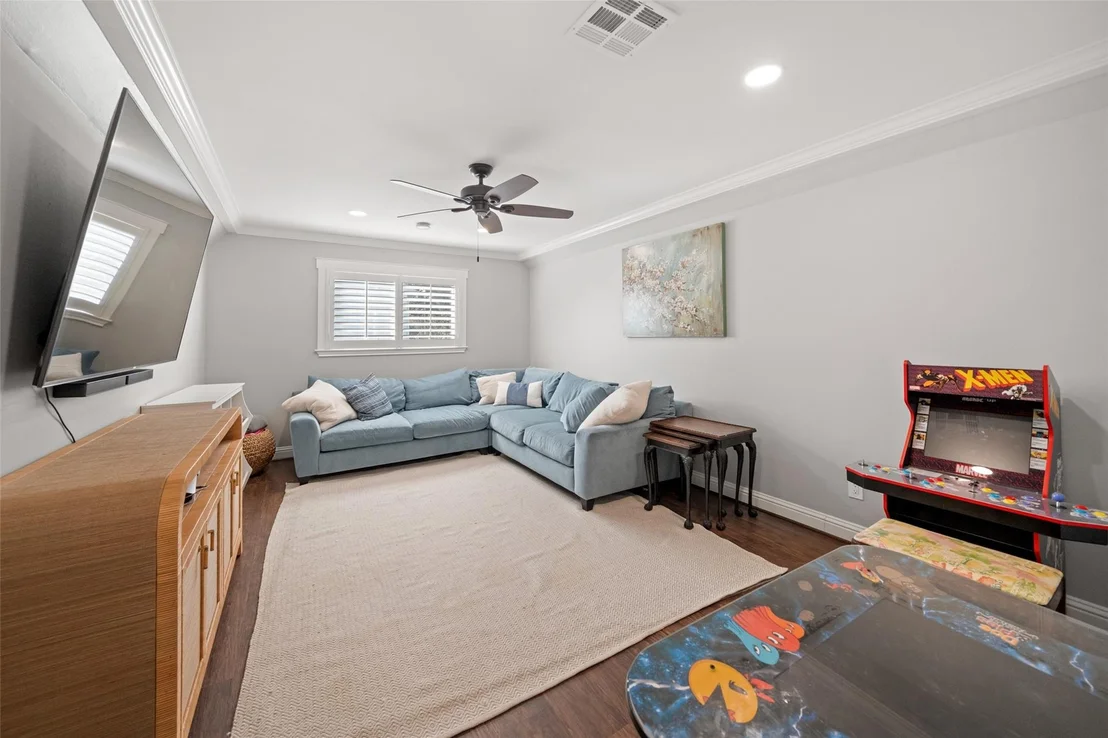 Photo of 14231 Carolcrest Drive