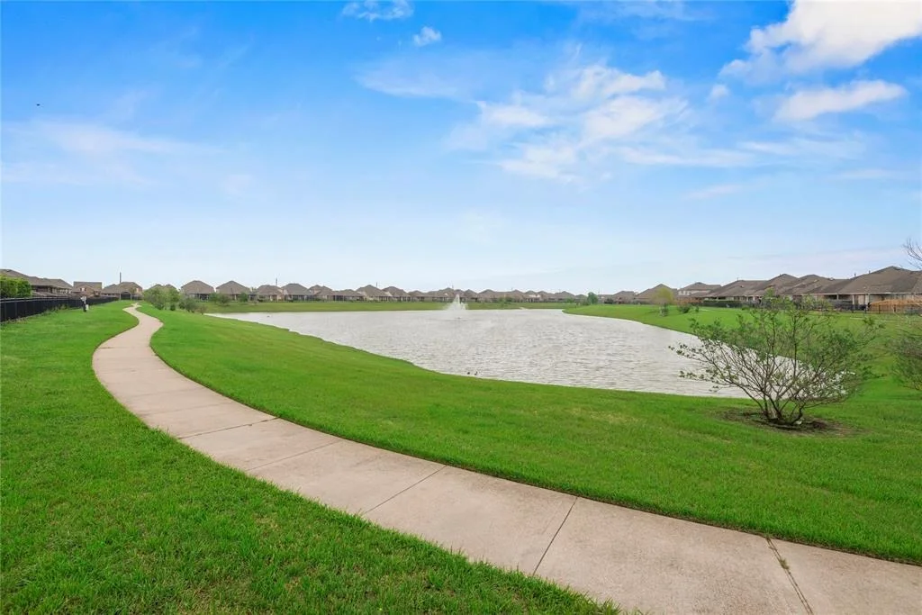 Photo of 5327 Silver Ledge Drive