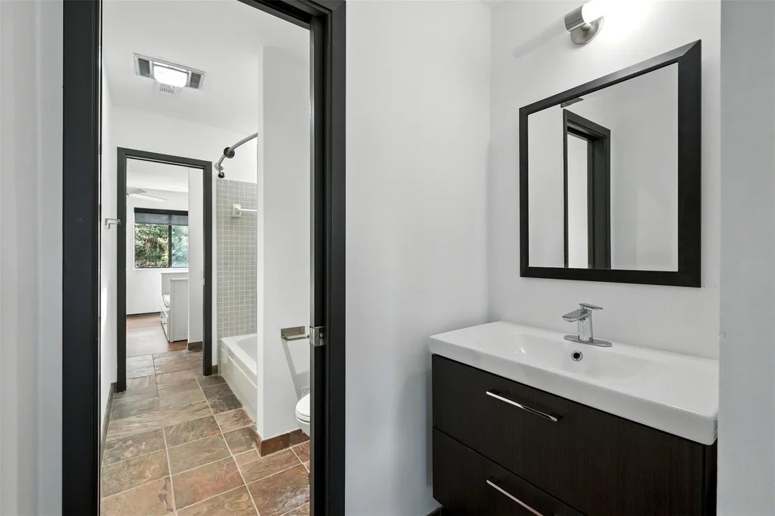 Photo of 2019 Mcclendon Street