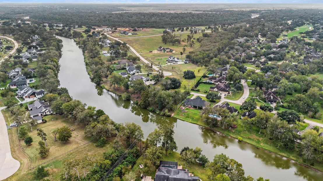 Photo of 30703 Riverlake Road