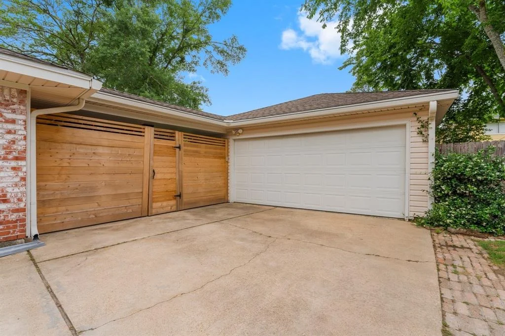 Photo of 3914 Cypress Lake Drive