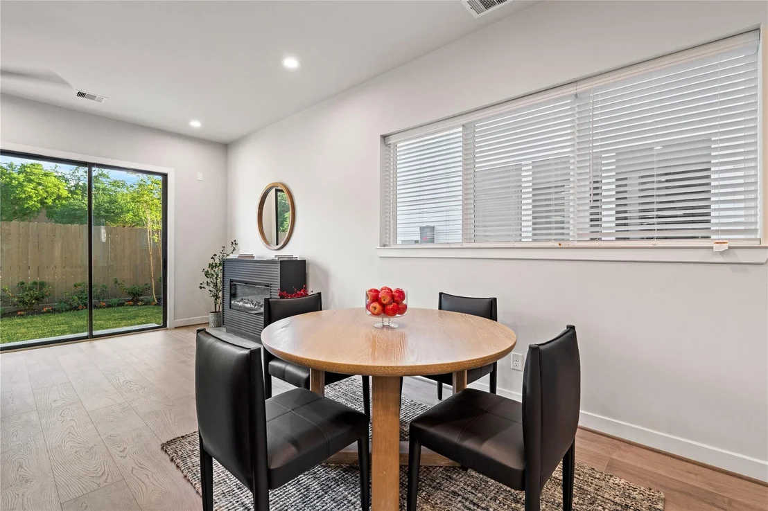 Photo of 3921 Willowbend Point Drive