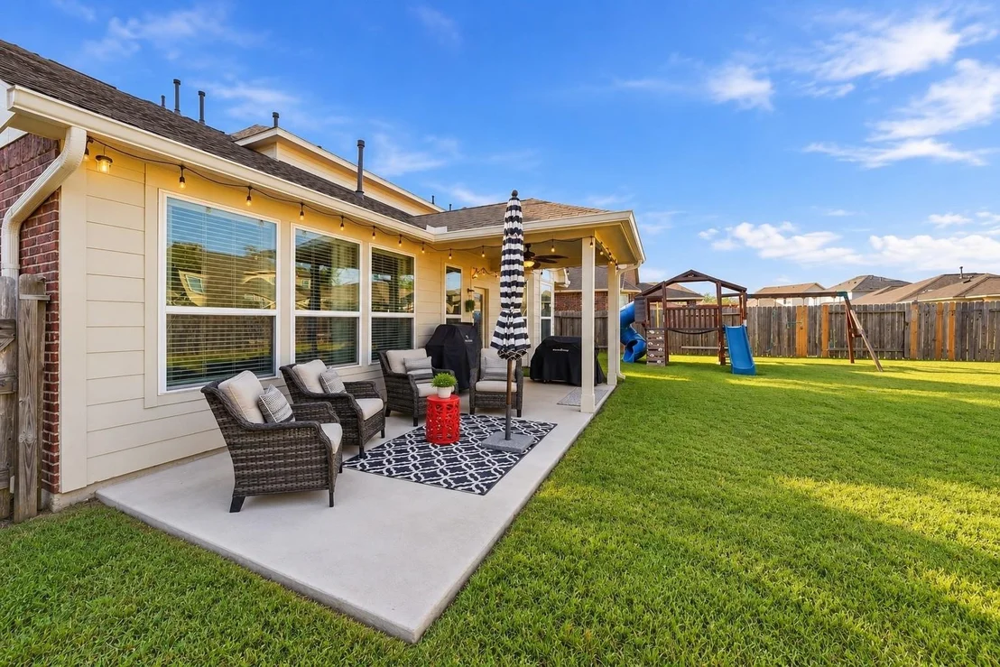 Photo of 15402 Hazen Point Drive