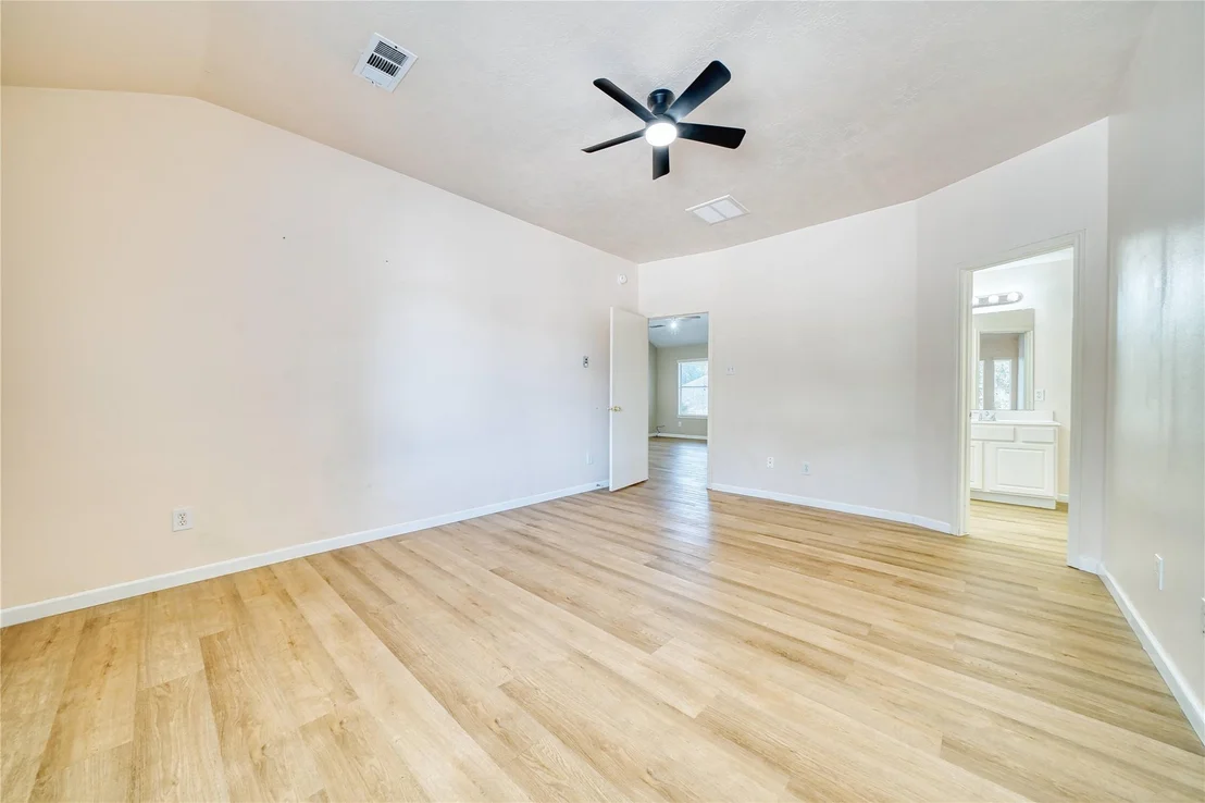 Photo of 20418 Linden Tree Drive