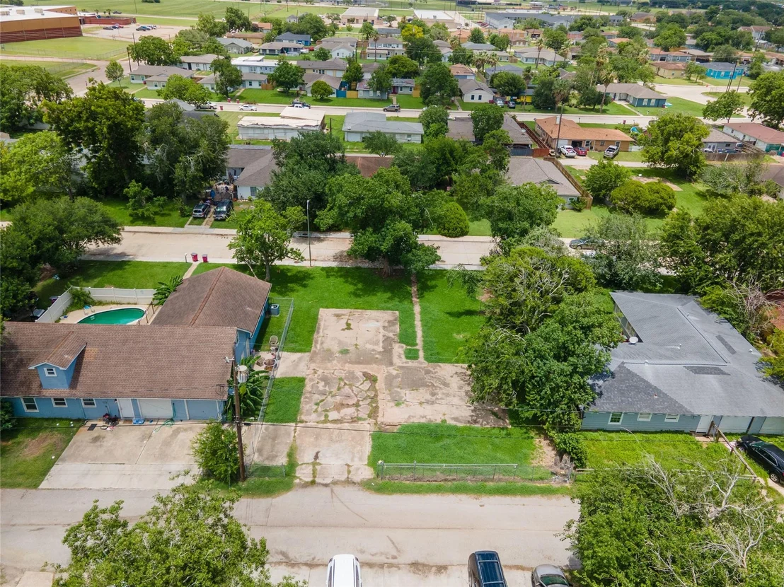 Photo of 1735 W 7th Street