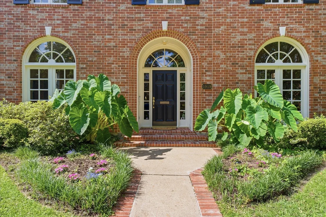 Photo of 1919 Albans Road