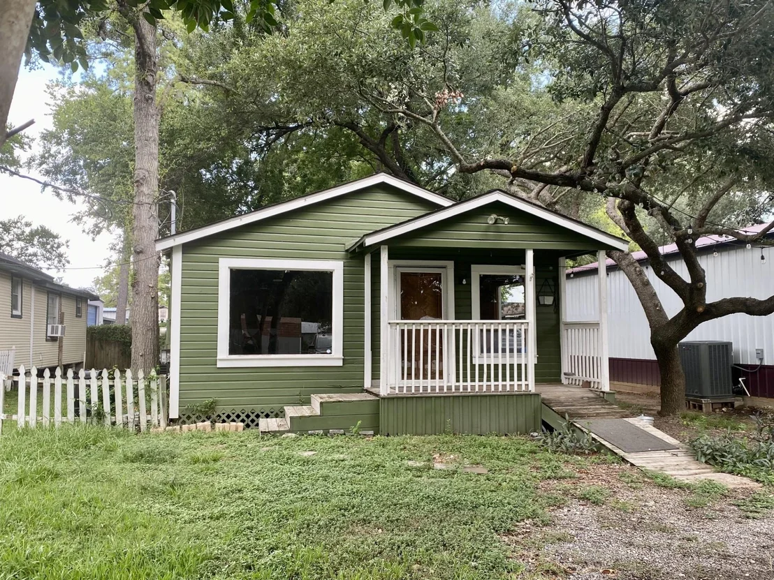 Photo of 318 Noble Street