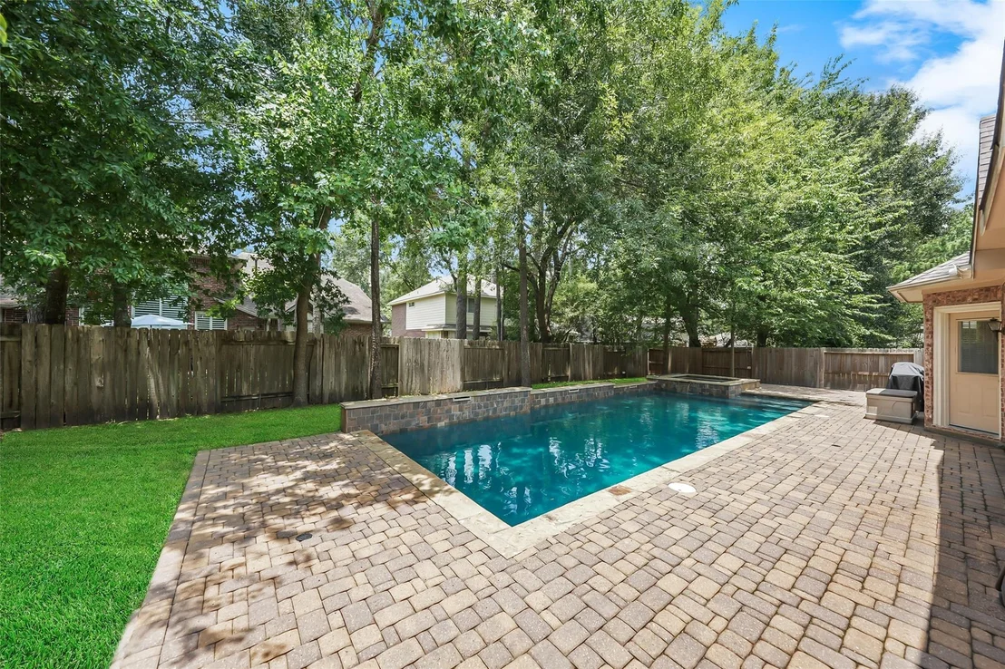 Photo of 49 N Greenvine Circle