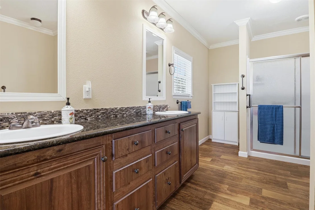 Photo of 32818 Rogers Road