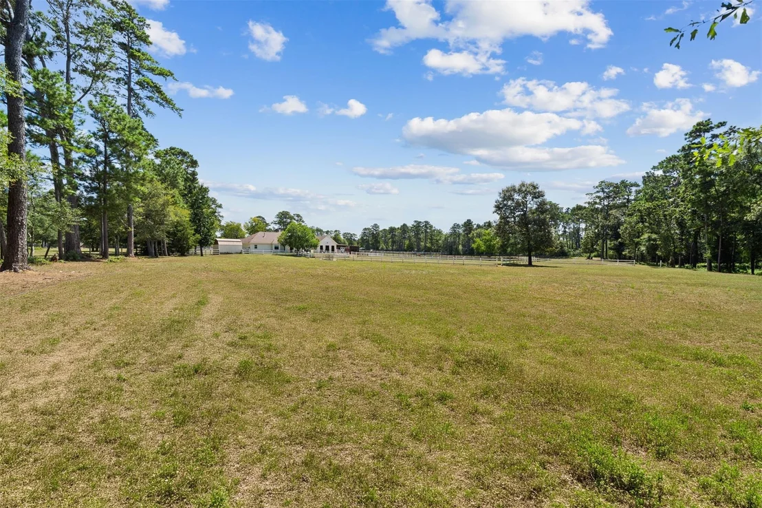 Photo of 46509 Mcgill Road