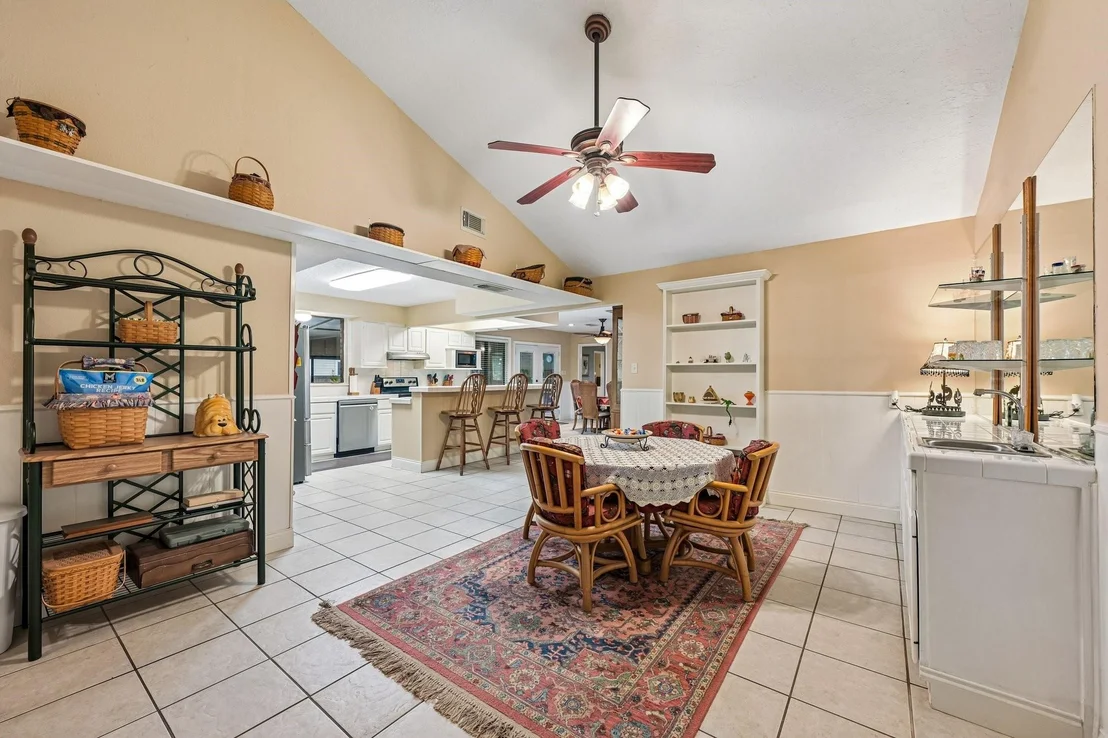 Photo of 2535 Cliff Drive
