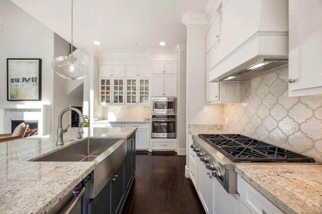 Photo of 1211 Chamboard Lane