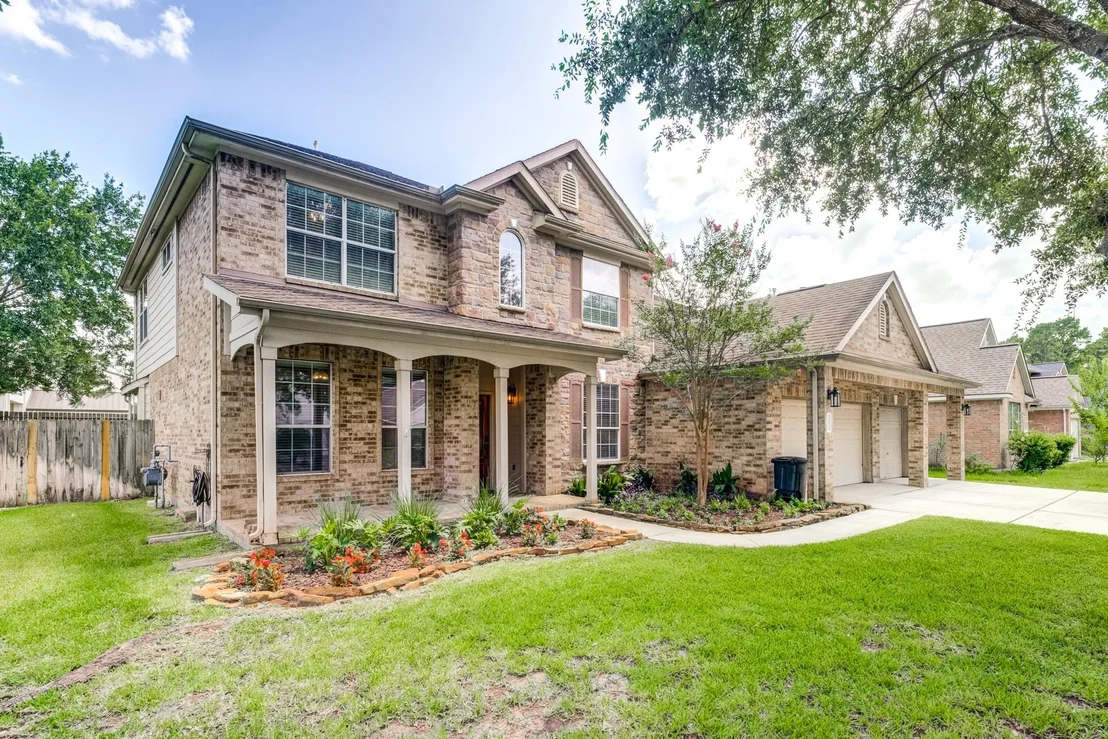 Photo of 10407 Middlerose Lane
