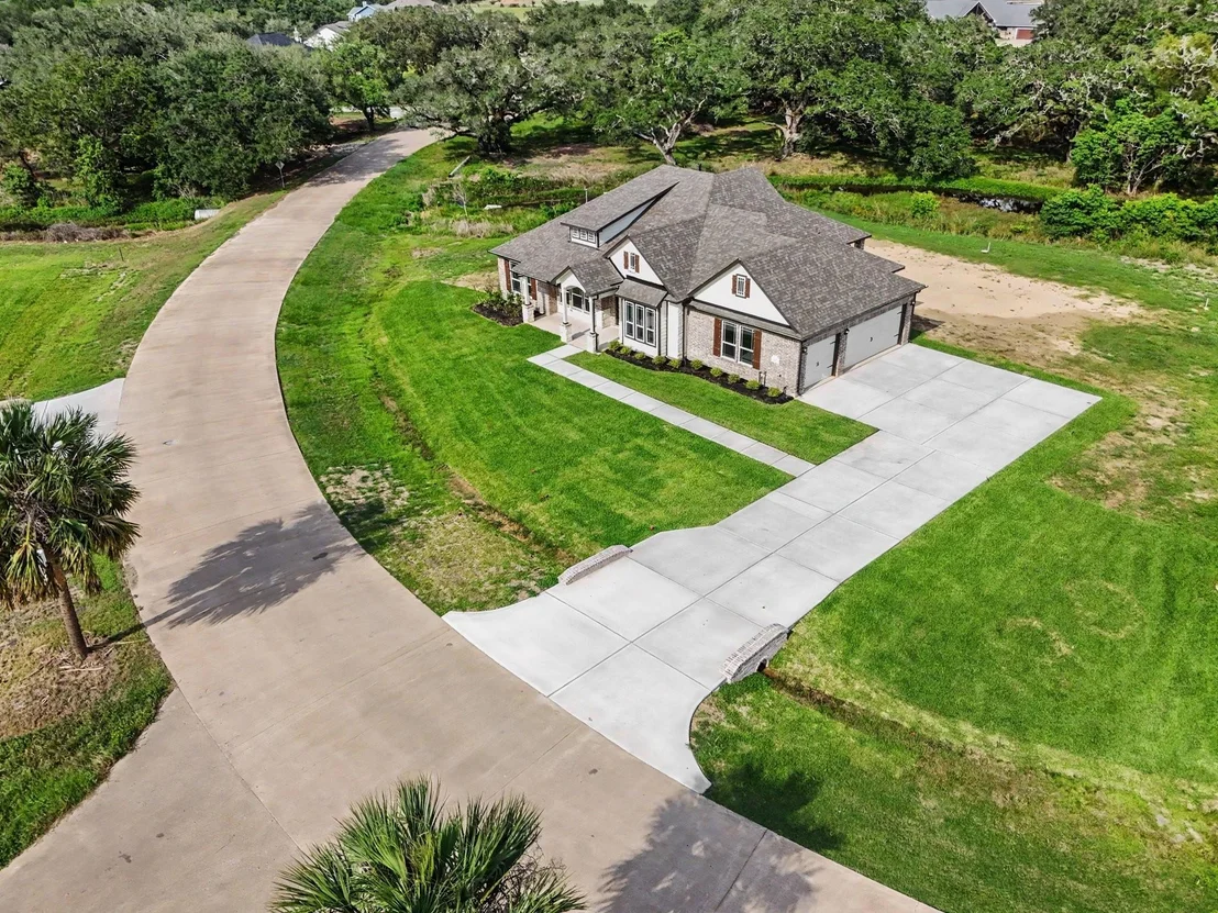 Photo of 27 Red Barn Road
