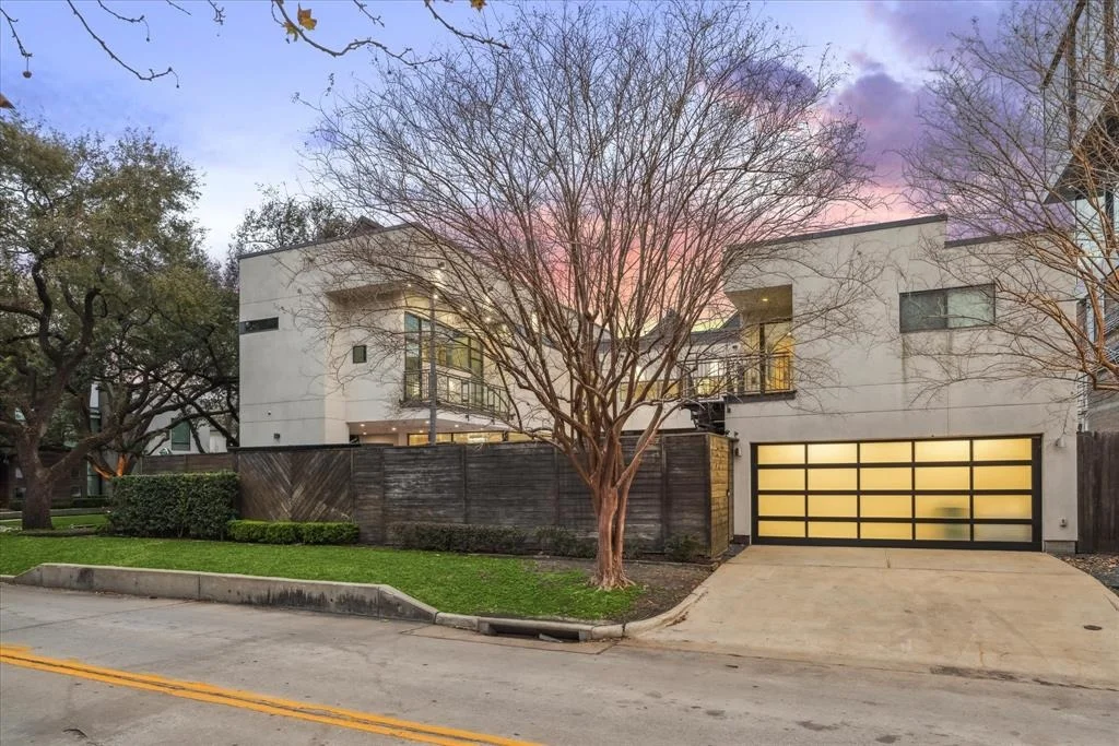 Photo of 4002 Chatham Lane