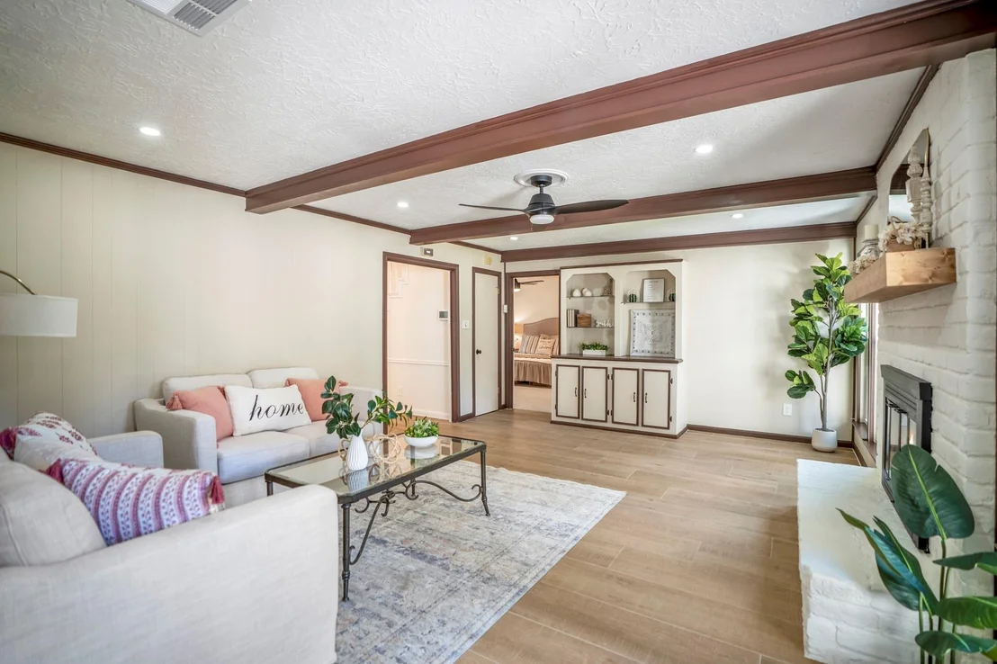 Photo of 6303 Larkmount Drive