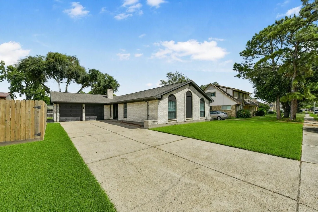 Photo of 5003 Colombia Drive