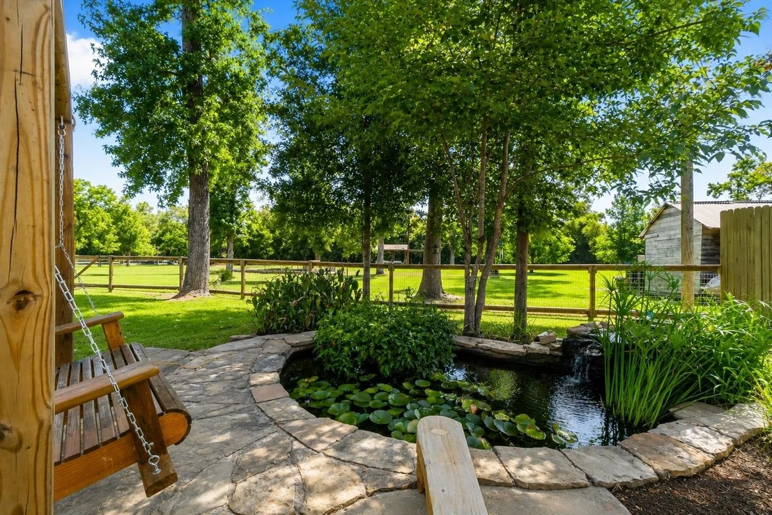 Photo of 146 Creekside Drive
