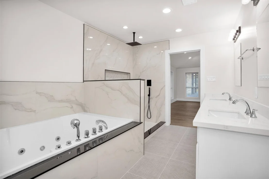 Photo of 4323 Tilson Lane