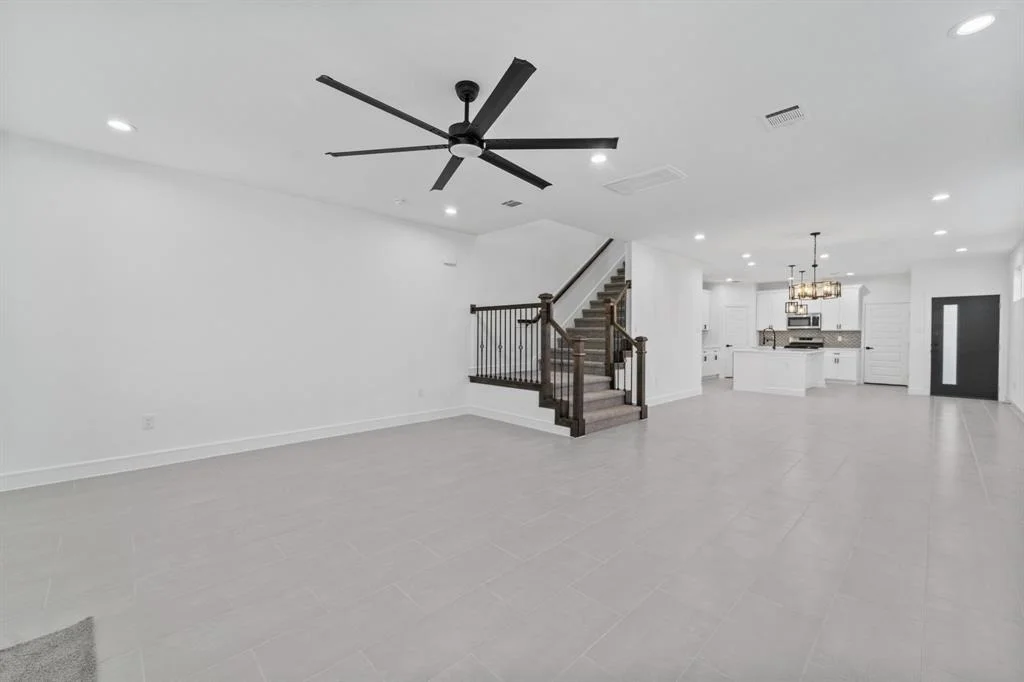 Photo of 9021 Comal Street