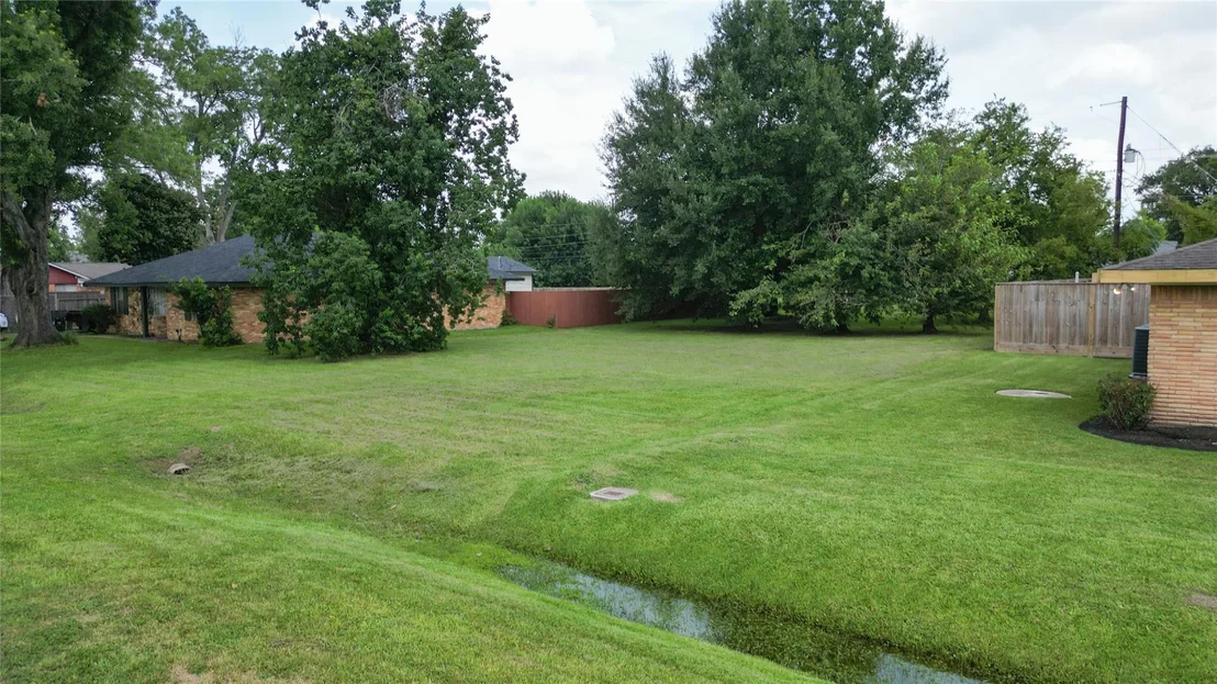 Photo of 7602 Echo Brook Lane