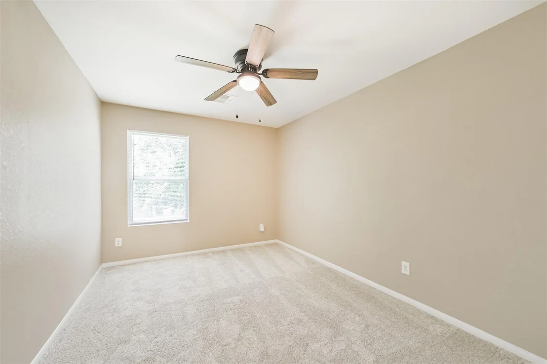 Photo of 16726 Warbler Drive