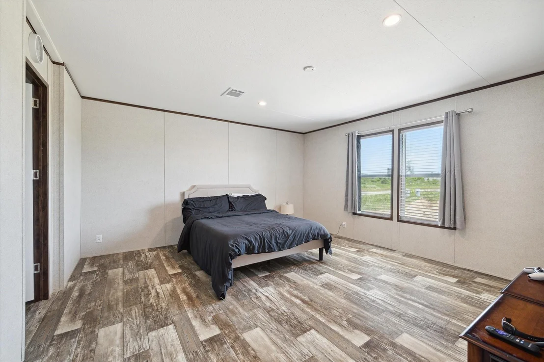 Photo of 1264 Road 5735