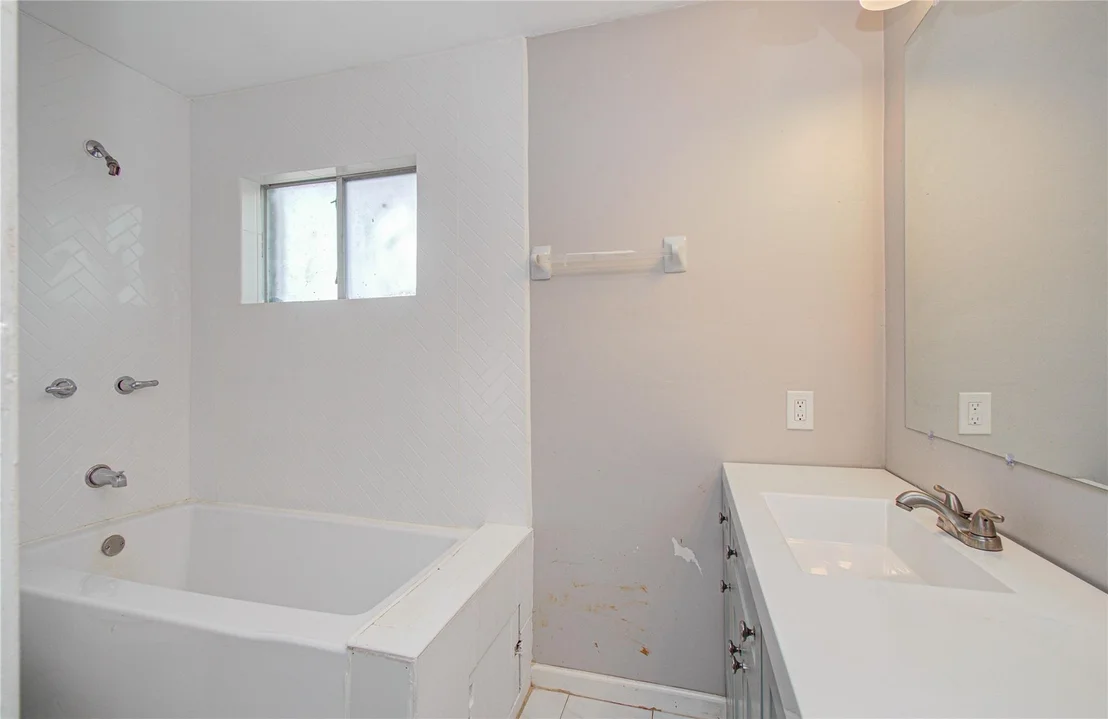 Photo of 9430 Claridge Drive