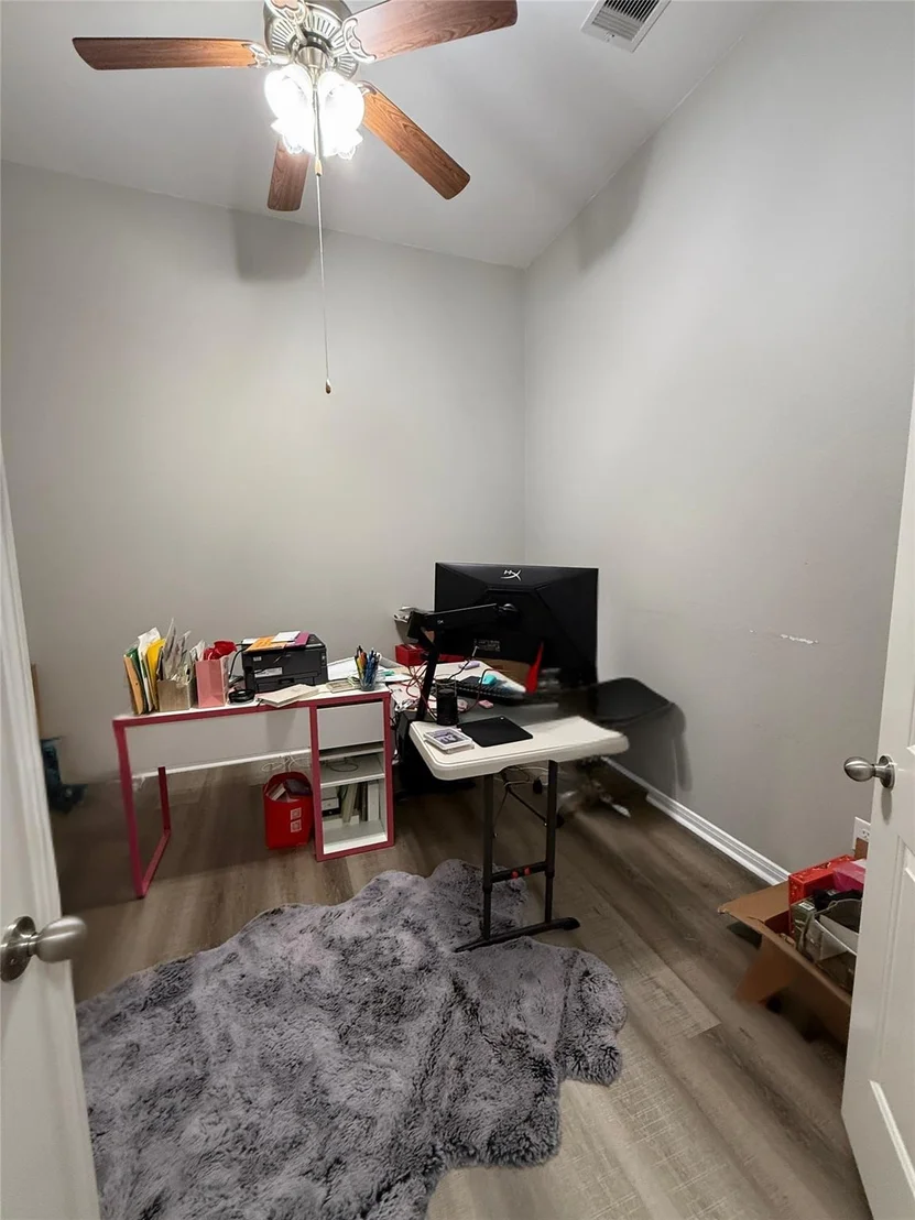 Photo of 4223 Fenetre Forest Street