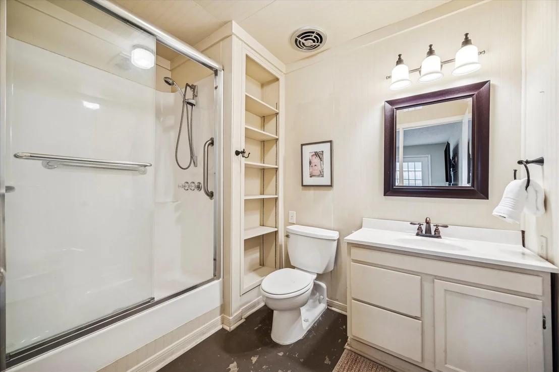 Photo of 7906 Meadowbriar Lane