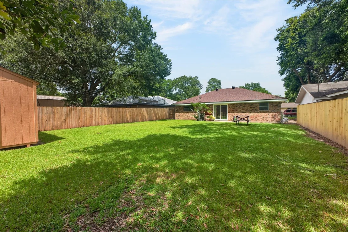 Photo of 1320 W Palm Drive