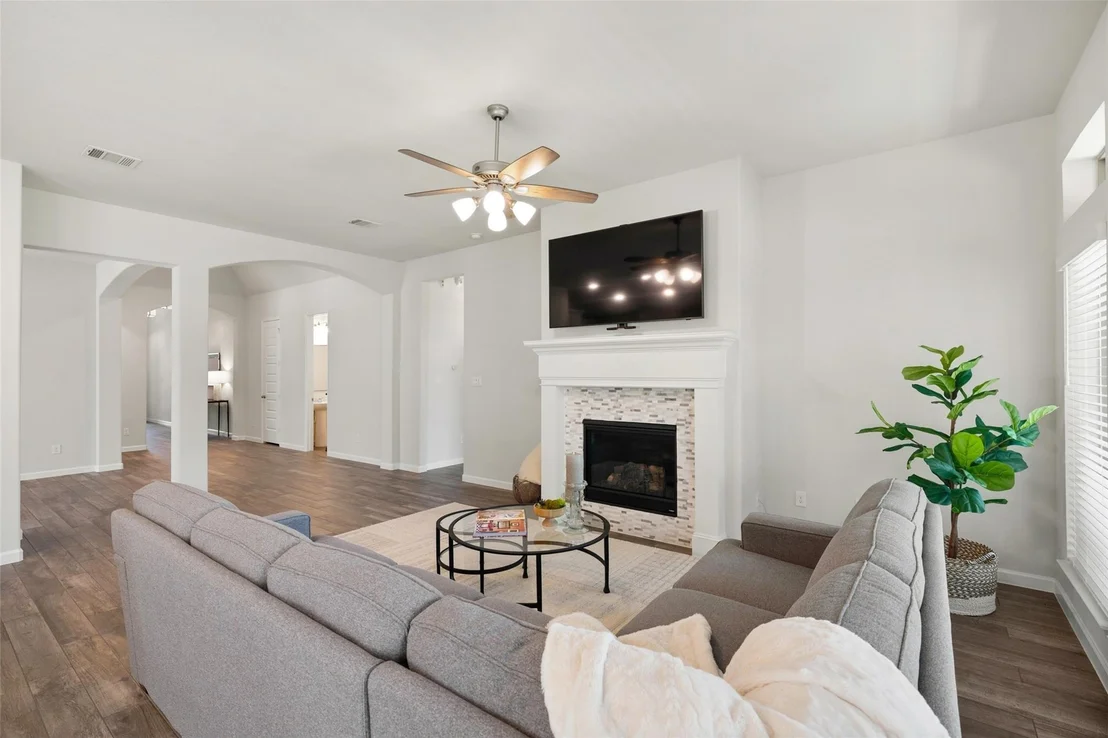 Photo of 405 Elevation Avenue