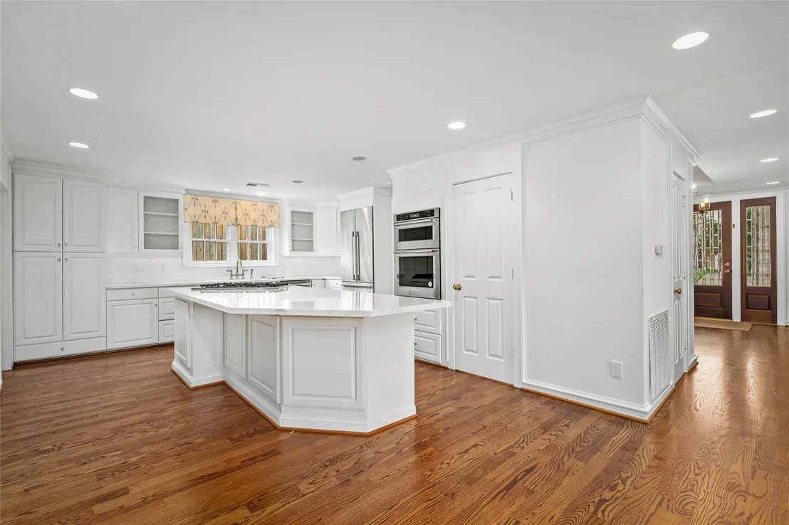Photo of 2105 Del Monte Drive