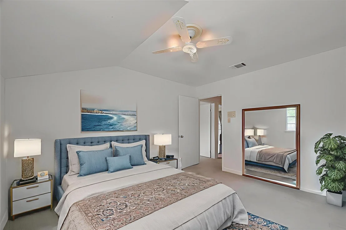 Photo of 1015 Devonport Lane