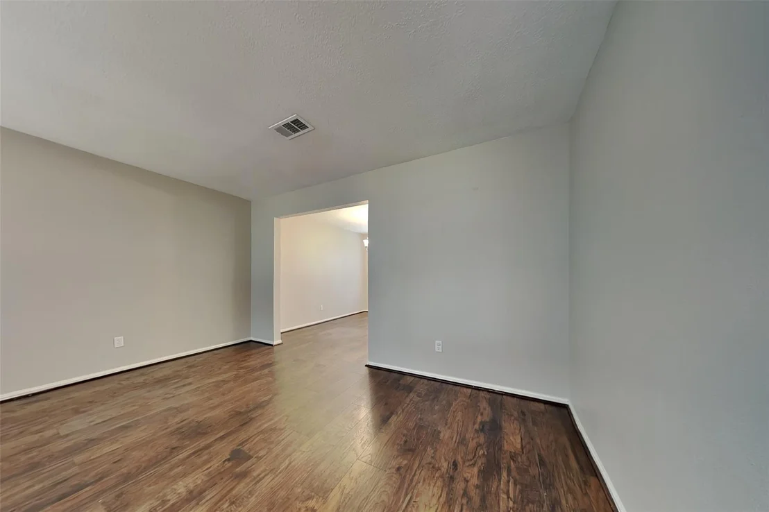 Photo of 134 E Pathfinders Circle