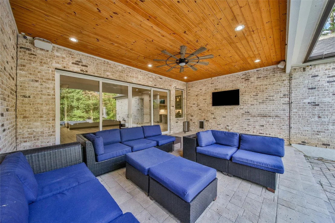 Photo of 25218 Melanie Pointe