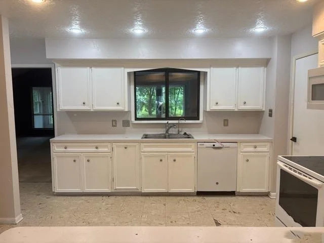 Photo of 14155 Lakepoint Drive