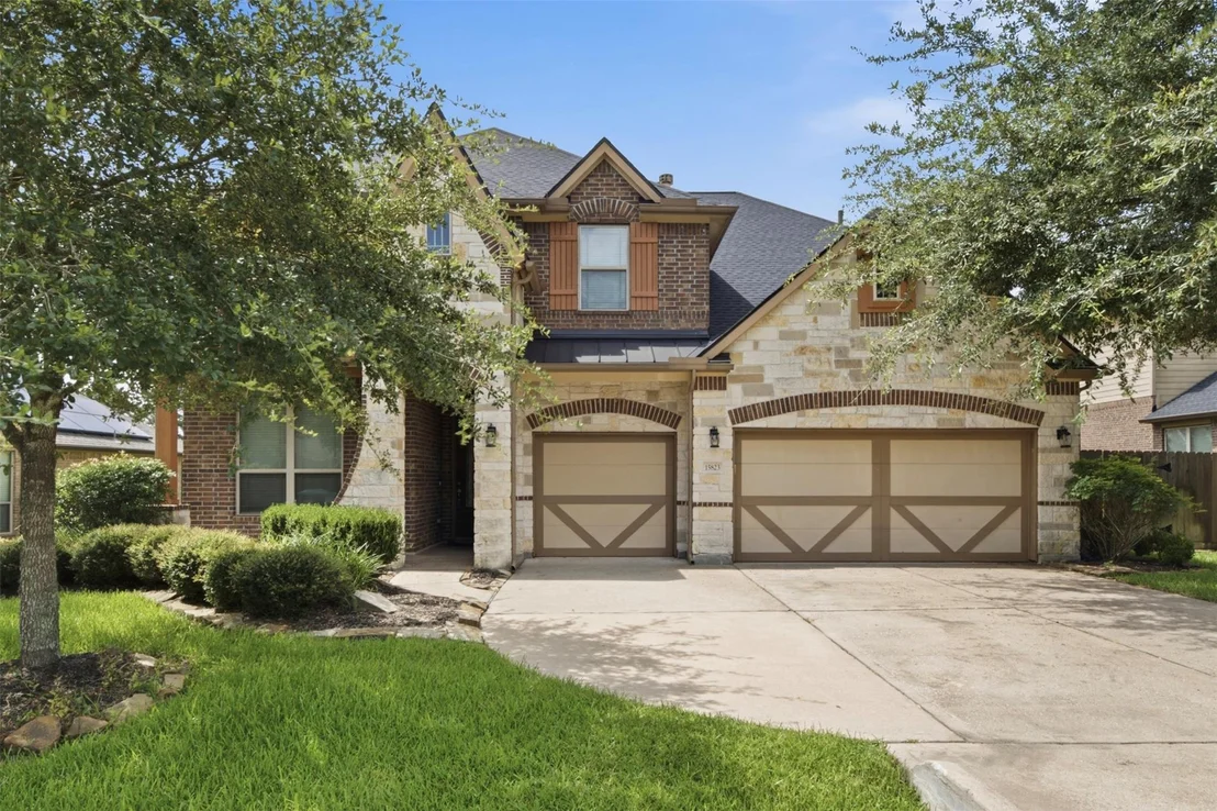 Photo of 15823 Pine Country Boulevard
