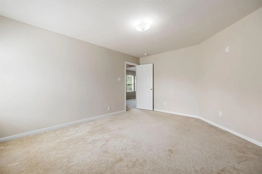 Photo of 2935 Red Oak Leaf Trl
