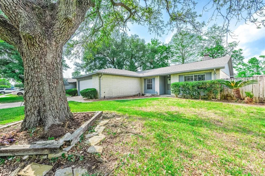 Photo of 2618 Quiet Meadows Drive