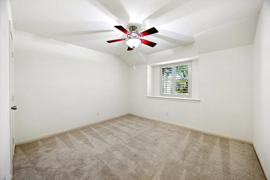 Photo of 10323 Pine Forest Road