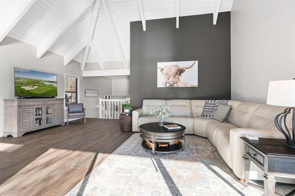 Photo of 3343 Torrey Pines Drive