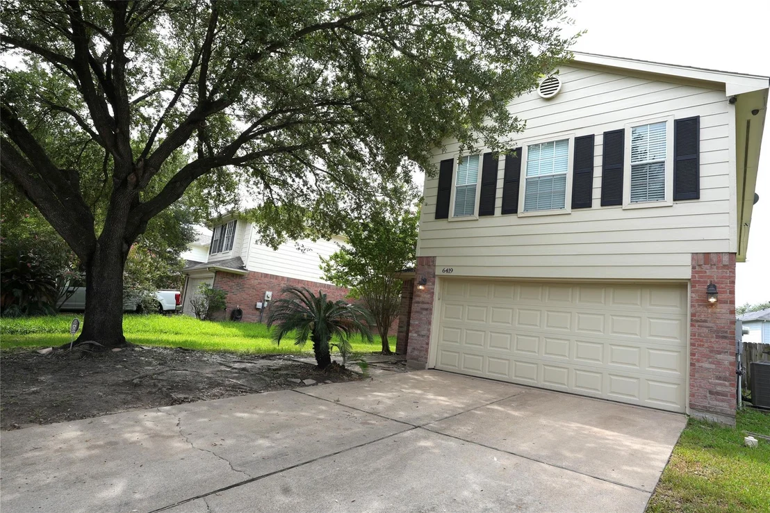 Photo of 6419 Halstead Meadows Cir