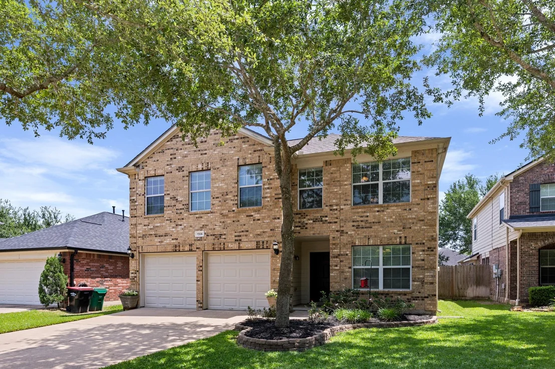 Photo of 7206 Toad Hollow