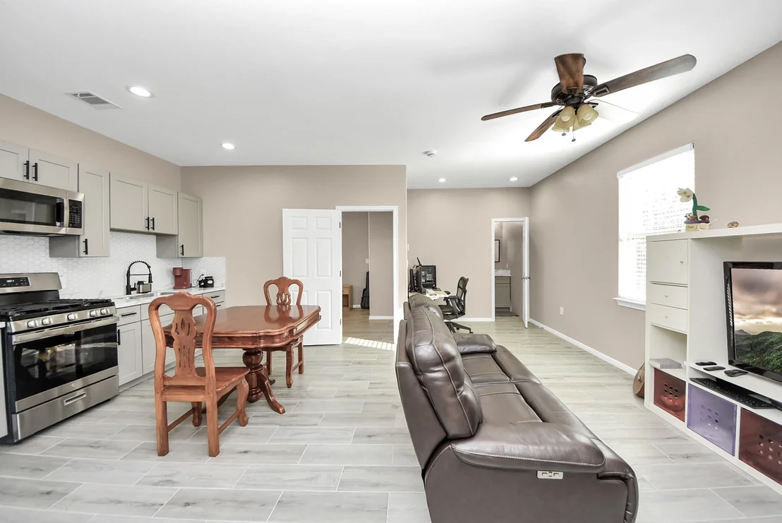 Photo of 6543 Crestford Lane